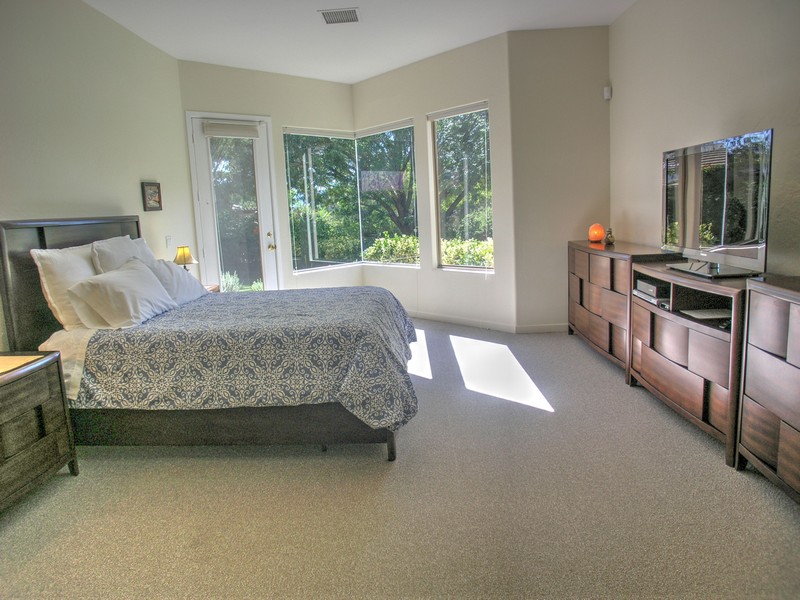 Master Bedroom Suite 01